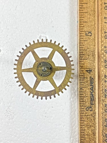 Unbranded 8 Day Clock Movement Time Side 3rd Wheel (See Pics To ID Mvmt) (KD1534