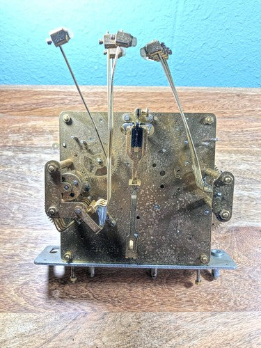 Urgos UW32127B Series Clock Movement Mounting Plate (K8759)