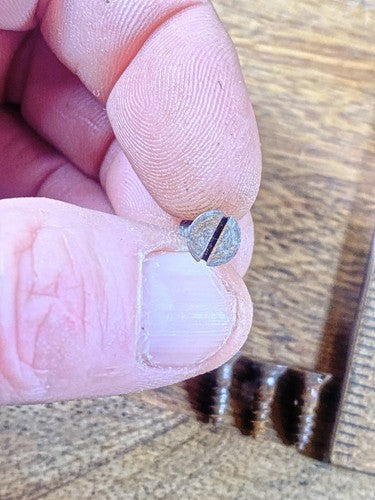 Old American Clock Movement Mounting Screws  (KD1396)