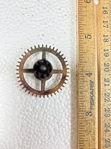 Ingraham (Stamped Oct 78 / Nov 79) Clock Movement Time Side 3rd Wheel    (K9773)