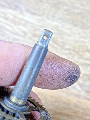 Plymouth (Seth Thomas) Type 89 Clock Movement Hands Post (KD1603)