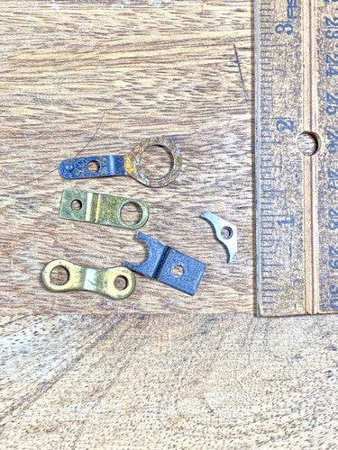 Assorted Lot Of Old Clock Movement Click Wheel Parts (KD2136)