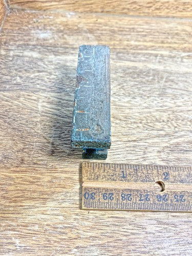 Mantel Clock Column Top    (KD2254)