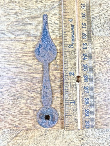 Old Clock Hour Hand 4 1/4 Inches Long (Arbor Dia 5.4mm)    (KD1370)