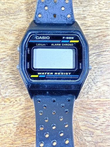 Rare 1980's Casio F-88W Watch (Parts/Repair or Battery? ) (KD171)