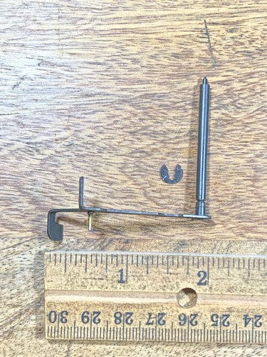 Made In China Clock Movement Rack Hook (See Pics To ID Mvmt) (K9657)