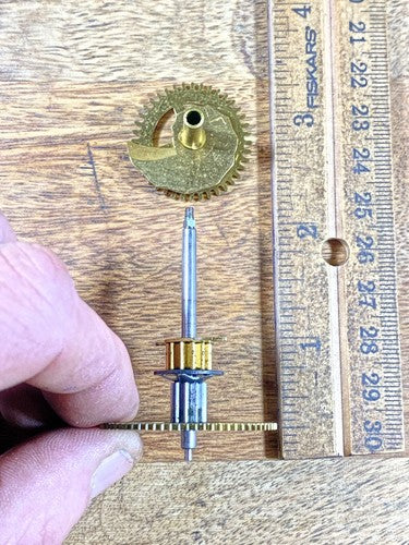 Jauch (PL46) Clock Movement Hands Post & Hour Wheel (See Pics To ID)   (KD1017)