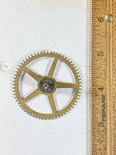 Unbranded 8 Day Clock Movement Time Side 2nd Wheel (See Pics To ID Mvmt) (KD1535