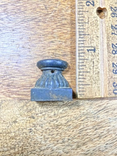 Old Black Mantel Clock Column Base (K9794)