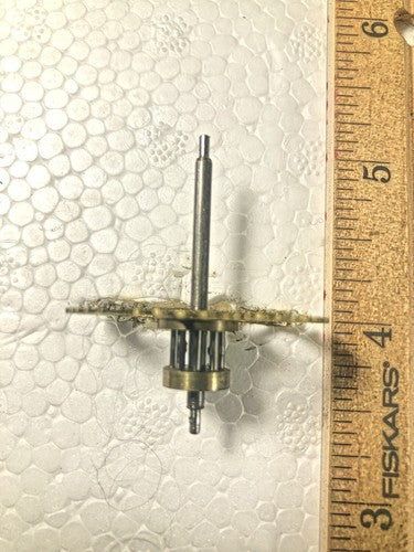 Seth Thomas 89K Clock Movement Time Side 3rd Wheel   (K9402)