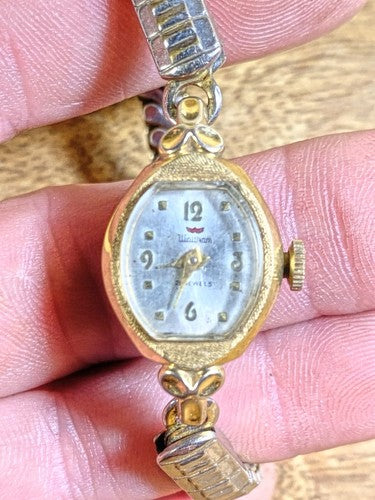 Vintage Waltham Silver and Gold Ladies Watch (Parts/Repair or Battery? )(KD156)