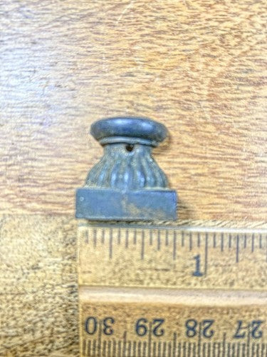 Old Black Mantel Clock Column Base (K9794)