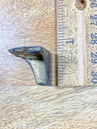 Old Mantel Clock Back Foot     (K9902)