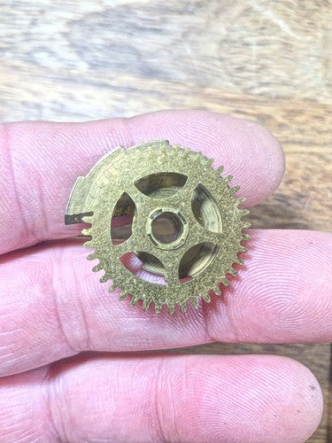 Junghans W 274 / 200 Clock Movement Hour Wheel   (K8653)