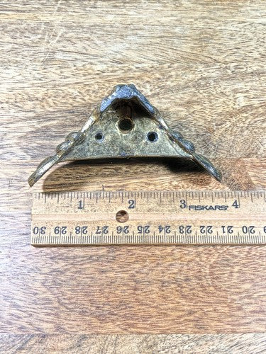 Antique Clock Foot       (K9518)