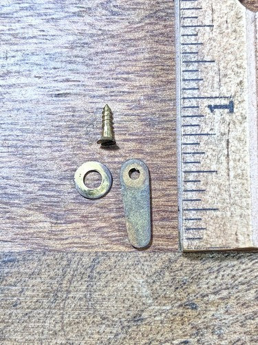 Clock Door Latch - Vintage Clock Parts           (KD4360)