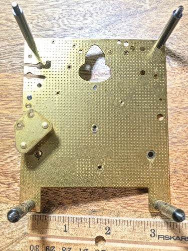 Urgos UW07073 Series Clock Movement Back Plate (Pivots Look Good) (K8950)