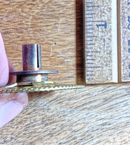 Old Kitchen Clock Alarm Setting Wheel (Unknown Make)      (KD105)