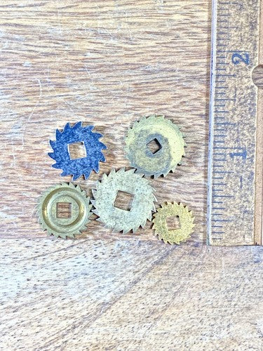 Assorted Lot Of Old Clock Movement Click Wheels (Lot Of 5) (KD2104)