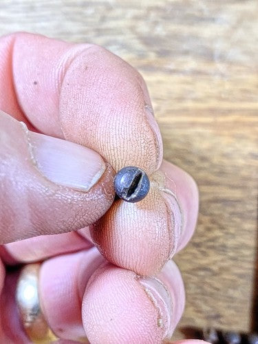 Cuckoo Clock Movement Mounting Screws   (KD1717)