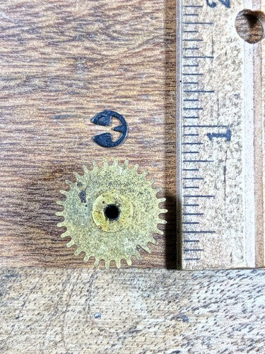 Seth Thomas A403-002 Clock Movement Small Transmission Wheel  (K9546)