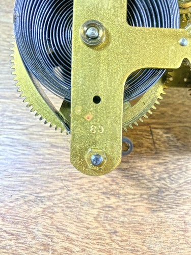 Seth Thomas 89 Clock Movement Time Side 4th Wheel (See Pics To ID Mvmt) (KD1178