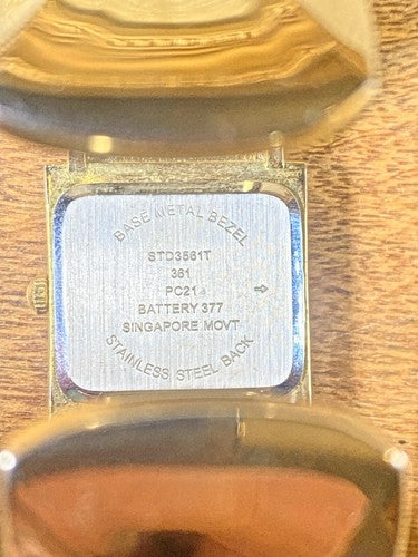 Vintage Studio Gold Ladies Watch (Parts/Repair or Battery? )(KD101)
