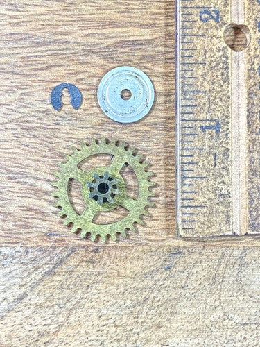 Chinese Clock Movement Minute Wheel (See Pics To ID Movement) (KD1571)