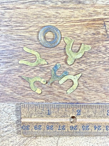 Assorted Lot Of Antique Clock Movement Count Wheel Retainers (KD966)