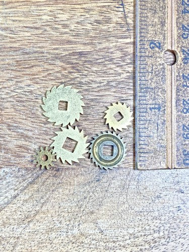 Assorted Lot Of Old Clock Movement Click Wheels (Lot Of 5) (KD2105)