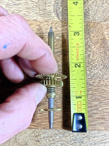New Haven Clock Movement Hands Post (See Pics to ID Mvmt)  (KD1139)