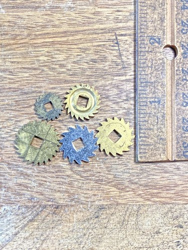 Assorted Lot Of Old Clock Movement Click Wheels (Lot Of 5) (KD2069)