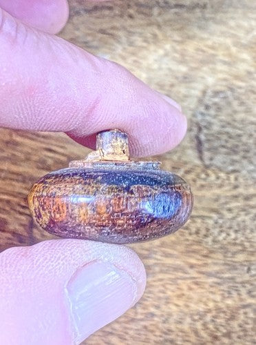 Old Clock Door Knob (28.86 Dia, 14.55mm Tall, 5.79mm Dia Shaft) (KD569)