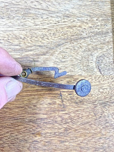 Ingraham (Stamped 11 20) Clock Movement Chime Bell Hammer    (KD1120)