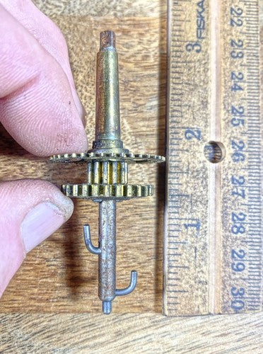 Seth Thomas Clock Movement (No. 44 ?/ See Pics) Hands Post (KD879)