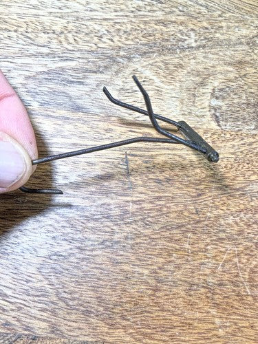 Ingraham 30 Hour Clock Movement Drop Lever (See Pics To ID Mvmt)   (K8647)