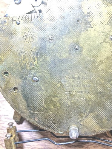Junghans W 274 / 200 Clock Movement Winding Arbor (See Pics To ID Mvmt)  (K8666)