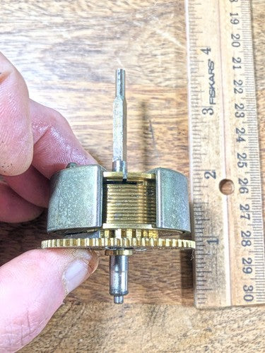 Urgos UW32127B Series Clock Movement Strike Side Cable Main Wheel     (K8846)