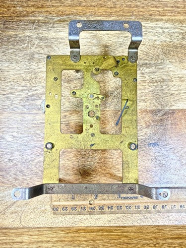 Ingraham (Stamped 28 ) Clock Movement Front Plate (Pivots Look Good)    (KD907)