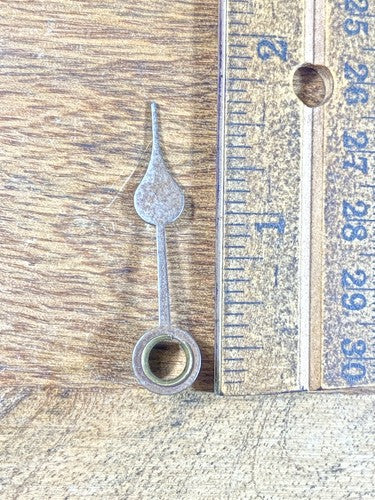 Old Brass Clock Hour Hand 1 5/8 Inches Long (Arbor Dia 5.2mm) (KD1523)