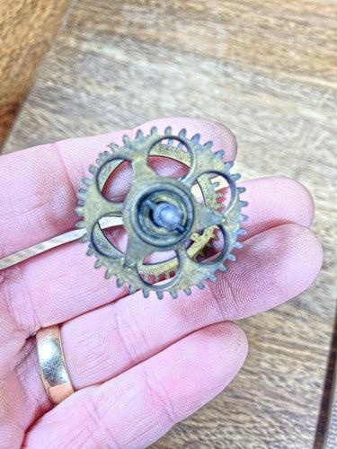 Birge & Fuller Clock Movement Hands Post (See Pics To ID)(KD1564