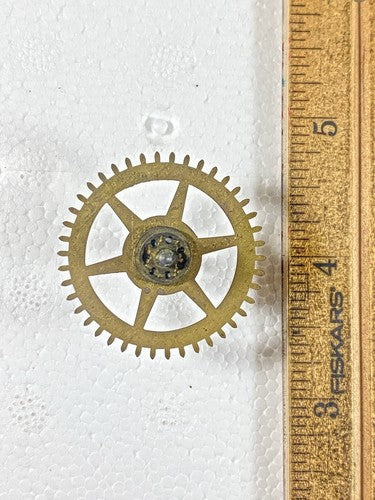 Unbranded 8 Day Clock Movement Time Side 4th Wheel (See Pics To ID Mvmt) (KD1533