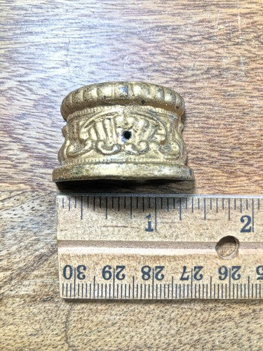 Large Mantel Clock Column Base (K8662)