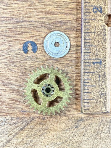 Chinese Clock Movement Minute Wheel (See Pics To ID Movement) (KD1571)