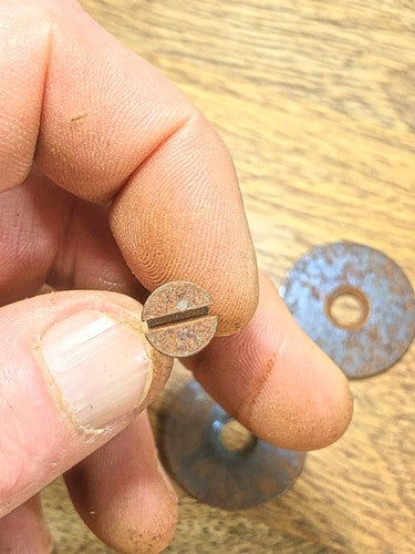 Clock Chime Bar Mounting Screws (Diameter on The Threads Is 4.70mm)   (K8337)