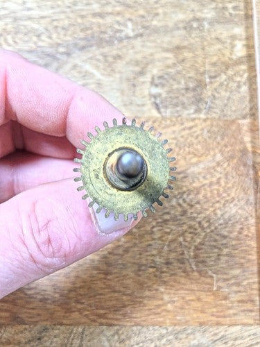 Ingraham 30 Hour Clock Movement Hands Post (See Pics To ID Mvmt)    (K8648)