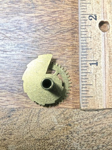 Junghans W 274 / 200 Clock Movement Hour Wheel   (K8653)