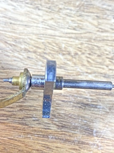 Clock Movement Verge (33.5mm Length, 17.6mm Between Teeth, 1.0mm Pivot) (KD1468)