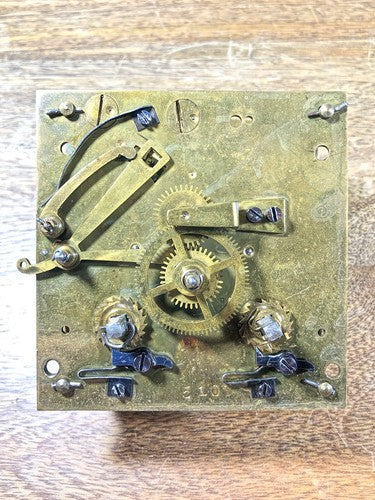 Old Kienzle Clock Movement Click Wheel Spring (See Pics To ID Mvmt)   (K8866)