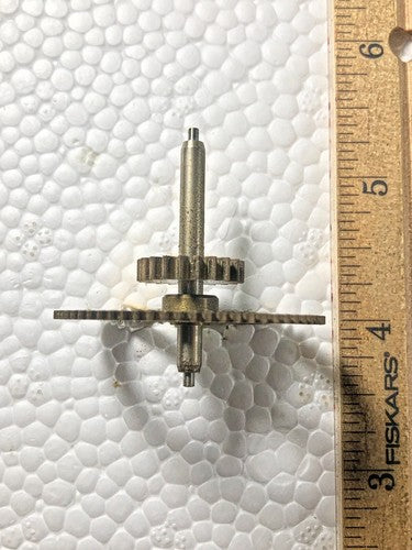 Urgos UW07073 Series Clock Movement Time Side 2nd Wheel (See Pics) (K8946)